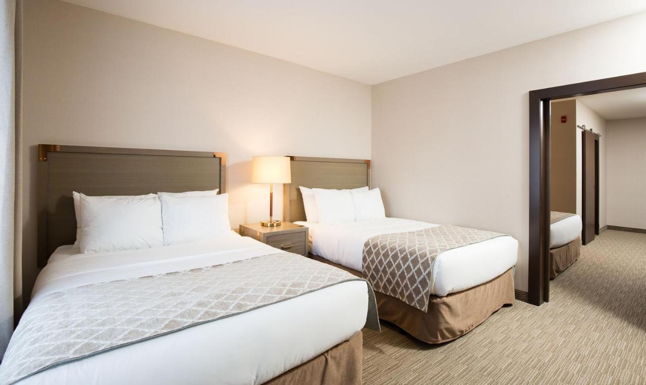 Pomeroy Inn & Suites Prince George Buitenkant foto