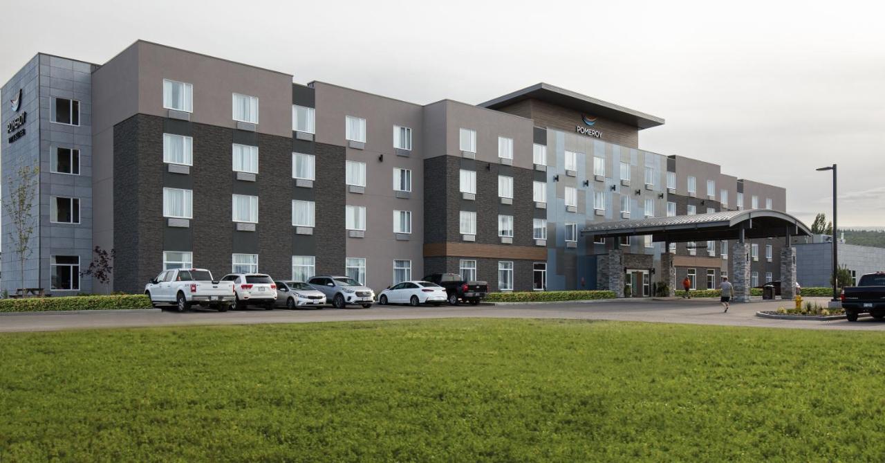 Pomeroy Inn & Suites Prince George Buitenkant foto